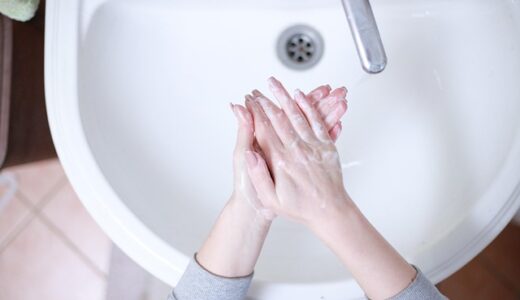 ph balanced feminine cleanser