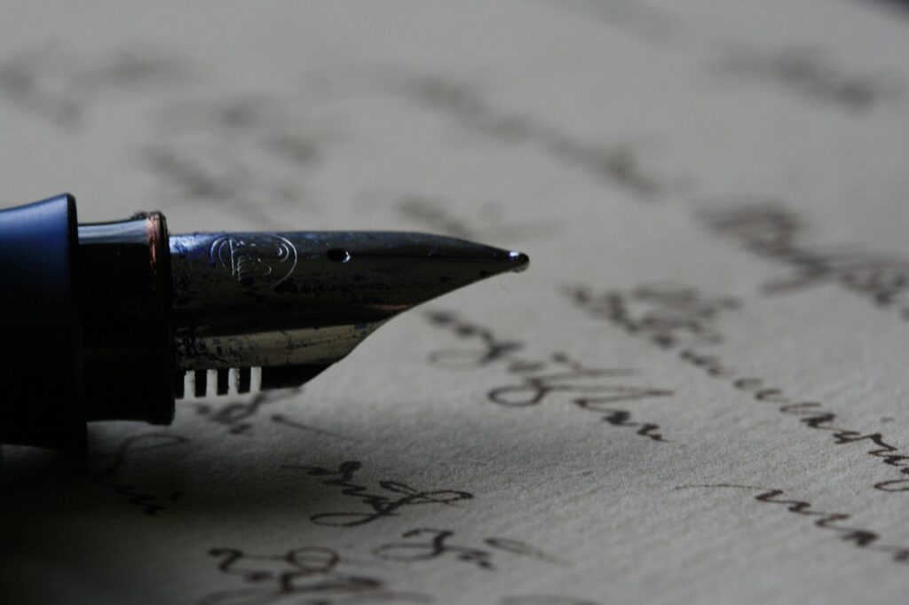 fountain pen, write, handwriting, filler, ink, writing tool, handwritten, letter, message, paper, closeup