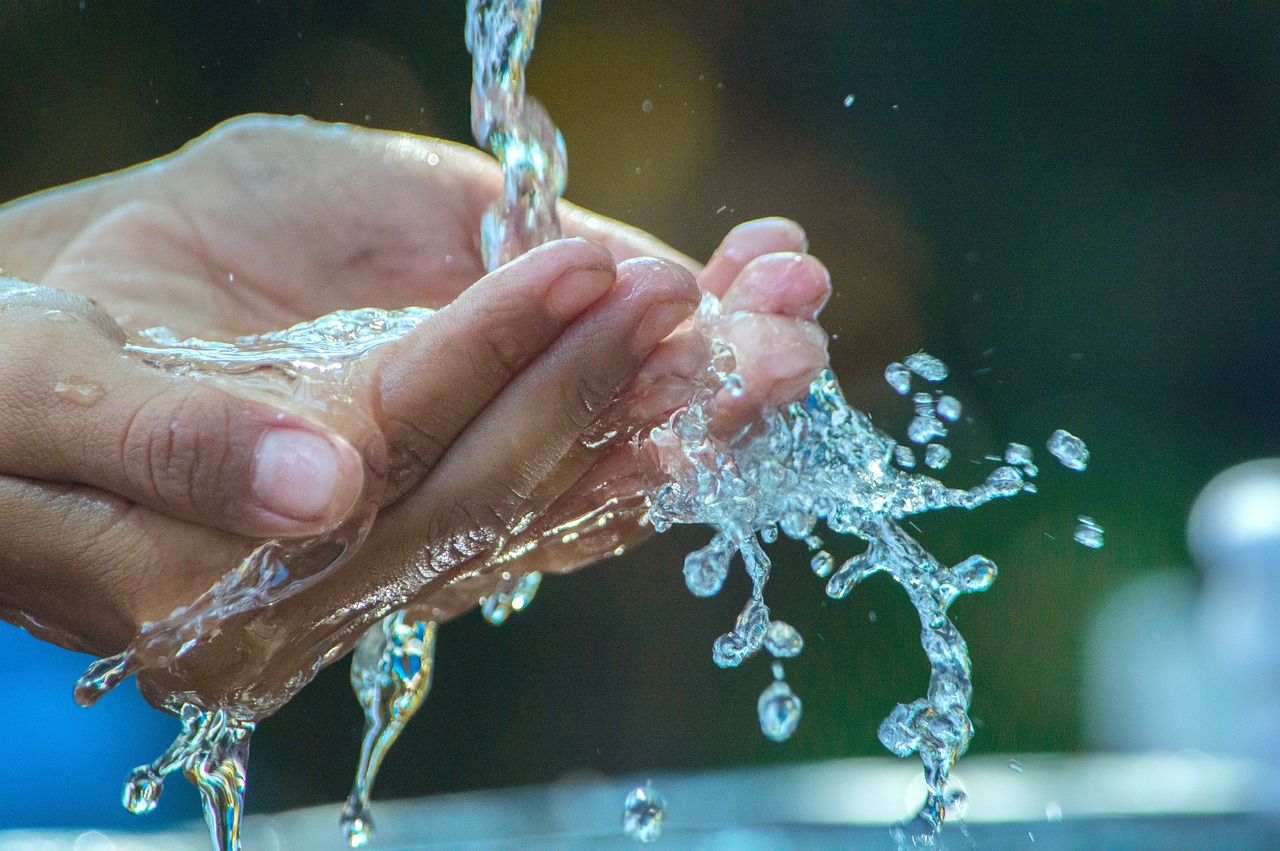 hands, water, windows wallpaper, beautiful wallpaper, wash, desktop backgrounds, cool backgrounds, color, 4k wallpaper 1920x1080, free wallpaper, mac wallpaper, laptop wallpaper, free background, source, wallpaper 4k, wallpaper hd, hand, background, hd wallpaper, wet, full hd wallpaper, 4k wallpaper, nature, drink