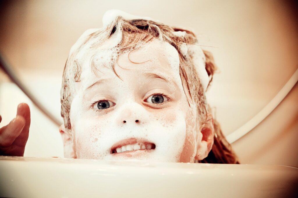 child, girl, face, bathtub, to wash, foam, wash hair, bath, retro look, old photo, wash hair, wash hair, wash hair, wash hair, wash hair