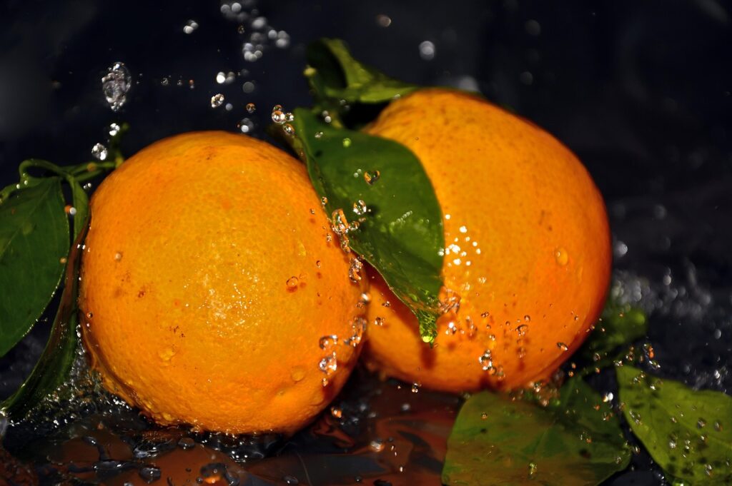 oranges, water, nature, splash, water splash, to wash, wash up, fruit, citrus fruits, nourishment, food, vitamins